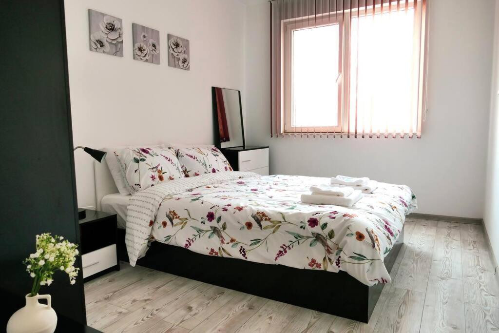 Modern & Bright 1Bd Apartment Near Main Square Plovdiv Esterno foto
